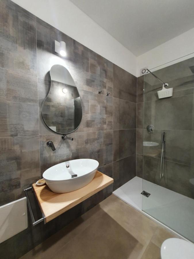 Blue Velvet Rooms Тортоли Экстерьер фото