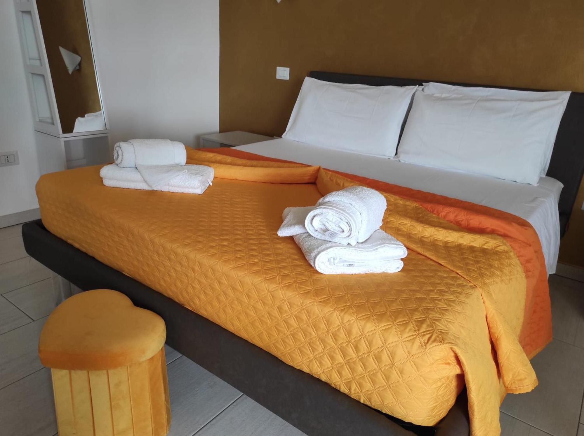Blue Velvet Rooms Тортоли Экстерьер фото